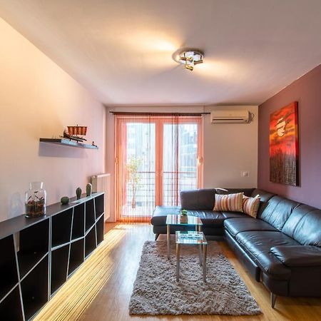Апартаменти Flexible Selfcheckins 31 - Zagreb - Garage - Loggia - New Екстер'єр фото