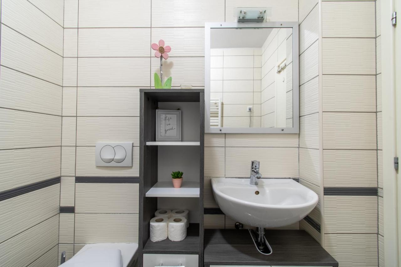 Апартаменти Flexible Selfcheckins 31 - Zagreb - Garage - Loggia - New Екстер'єр фото